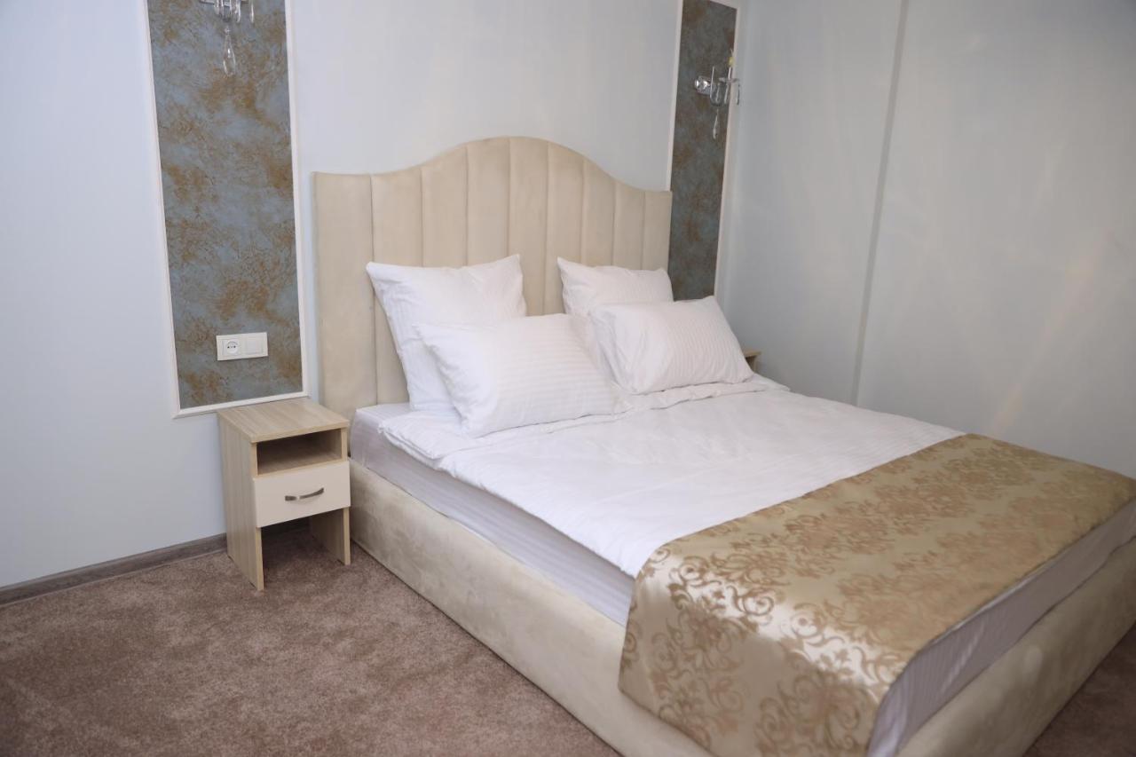 Delin Hotel And Tours Jerevan Eksteriør bilde