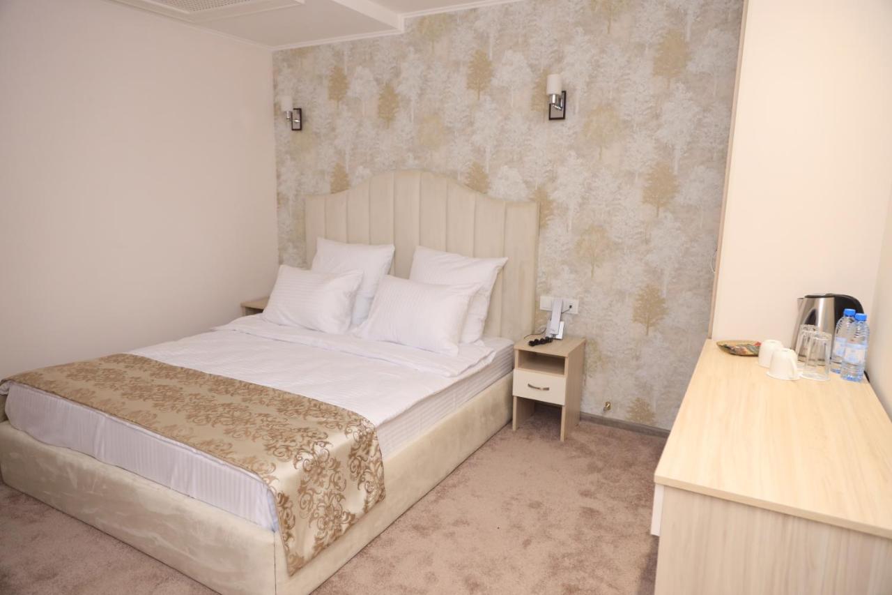 Delin Hotel And Tours Jerevan Eksteriør bilde
