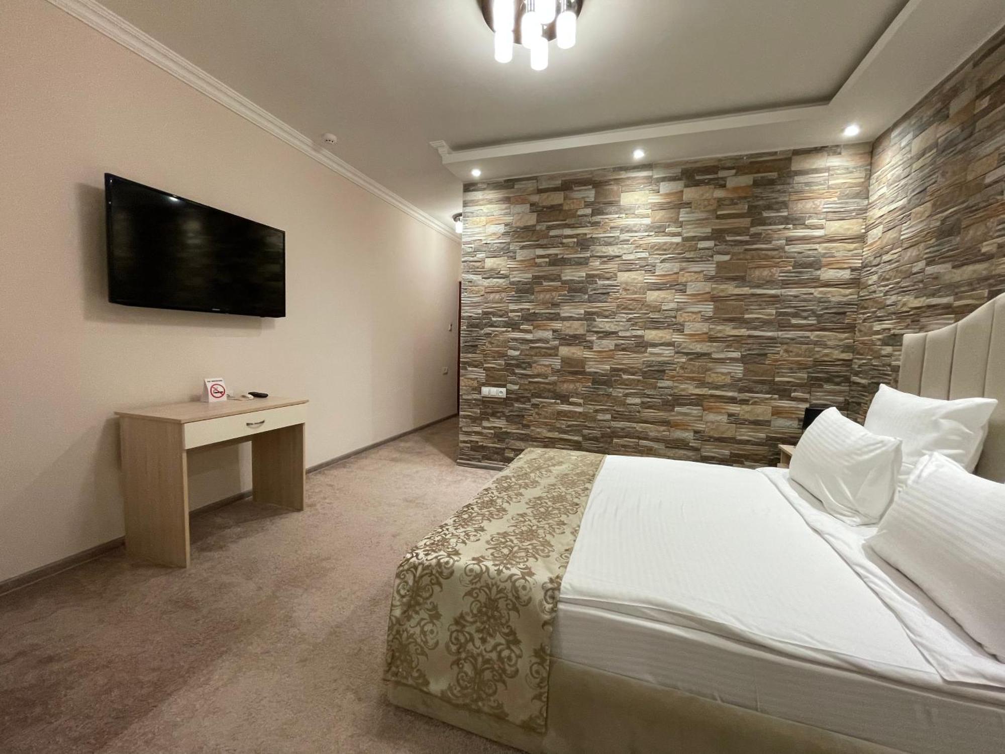Delin Hotel And Tours Jerevan Eksteriør bilde